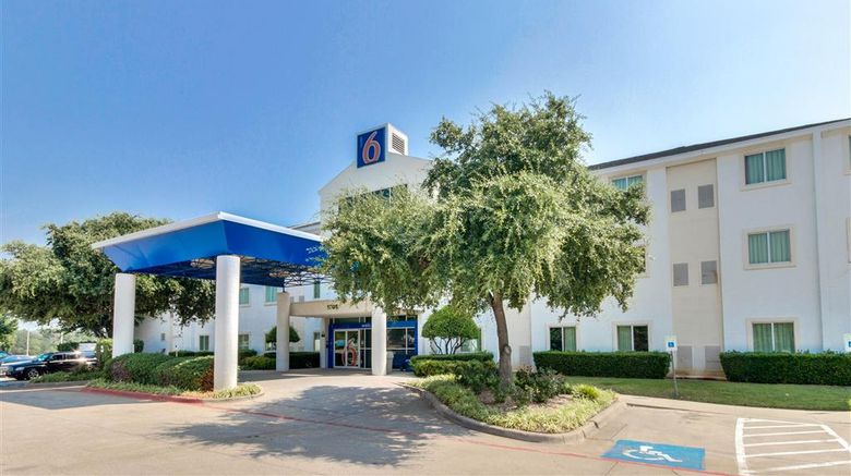 <b>Motel 6 Dallas - Lewisville Exterior</b>. Images powered by <a href="https://iceportal.shijigroup.com/" title="IcePortal" target="_blank">IcePortal</a>.