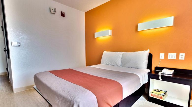 <b>Motel 6 Dallas - Lewisville Room</b>. Images powered by <a href="https://iceportal.shijigroup.com/" title="IcePortal" target="_blank">IcePortal</a>.