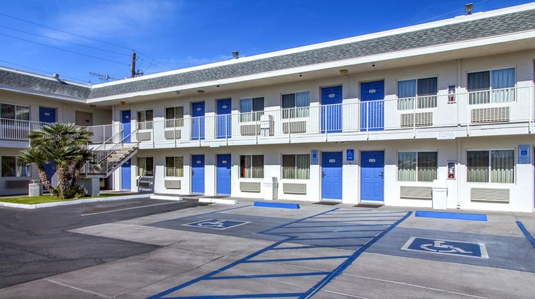 <b>Motel 6 Phoenix Airport Exterior</b>. Images powered by <a href="https://iceportal.shijigroup.com/" title="IcePortal" target="_blank">IcePortal</a>.