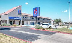 Motel 6 Amarillo Airport