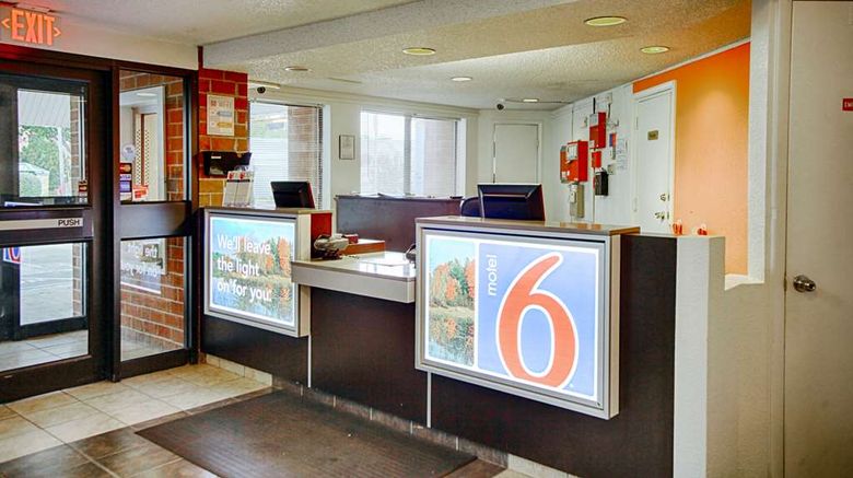 <b>Motel 6 Albany Lobby</b>. Images powered by <a href="https://iceportal.shijigroup.com/" title="IcePortal" target="_blank">IcePortal</a>.