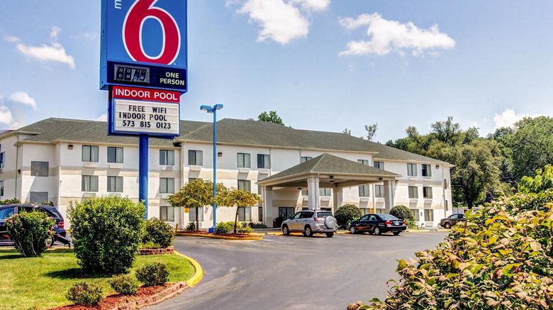<b>Motel 6 Columbia - East Exterior</b>. Images powered by <a href="https://iceportal.shijigroup.com/" title="IcePortal" target="_blank">IcePortal</a>.