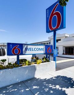 Motel 6 San Jose Convention Center