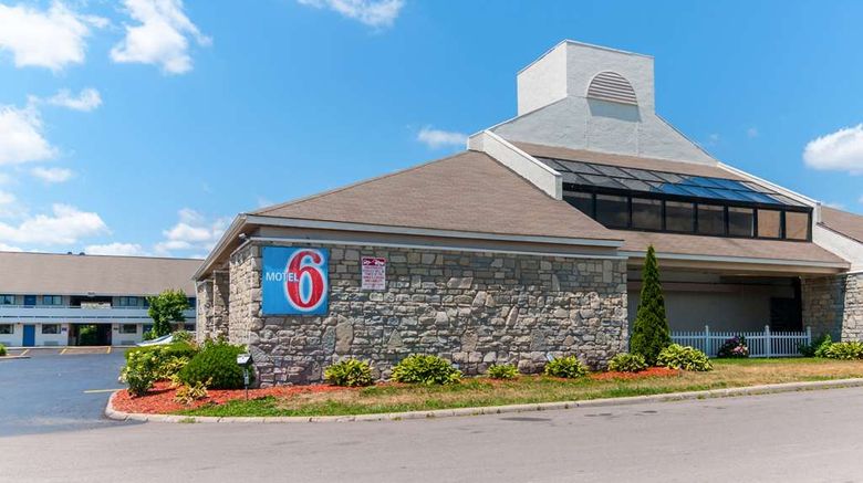 Motel 6 Detroit - Southgate Exterior. Images powered by <a href="https://iceportal.shijigroup.com" target="_blank" rel="noopener">Ice Portal</a>.