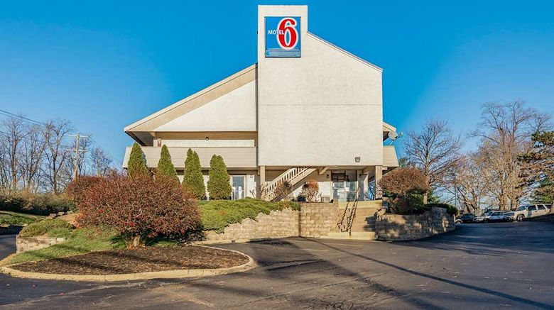 <b>Motel 6 Cincinnati Central Exterior</b>. Images powered by <a href="https://iceportal.shijigroup.com/" title="IcePortal" target="_blank">IcePortal</a>.