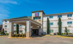 Motel 6 Richardson