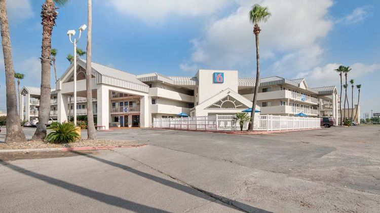Motel 6 Brownsville North Exterior