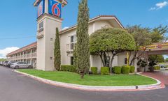 Motel 6 Irving Tourist Class Irving Tx Hotels Gds Reservation Codes Travel Weekly
