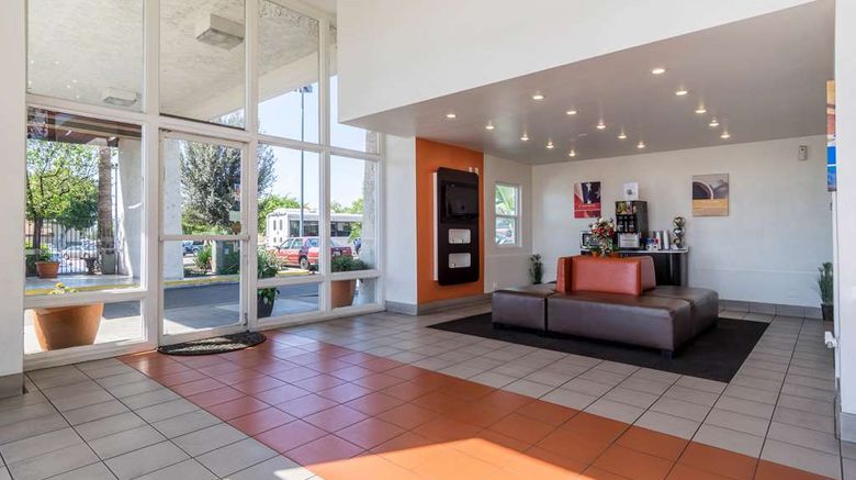 <b>Motel 6 Redlands Lobby</b>. Images powered by <a href="https://iceportal.shijigroup.com/" title="IcePortal" target="_blank">IcePortal</a>.