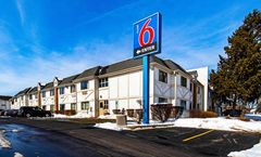 Motel 6 Palatine
