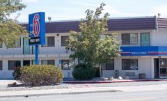 Motel 6 Reno – Livestock