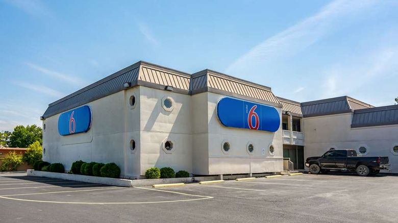 Motel 6 Durham Exterior. Images powered by <a href="https://iceportal.shijigroup.com" target="_blank" rel="noopener">Ice Portal</a>.