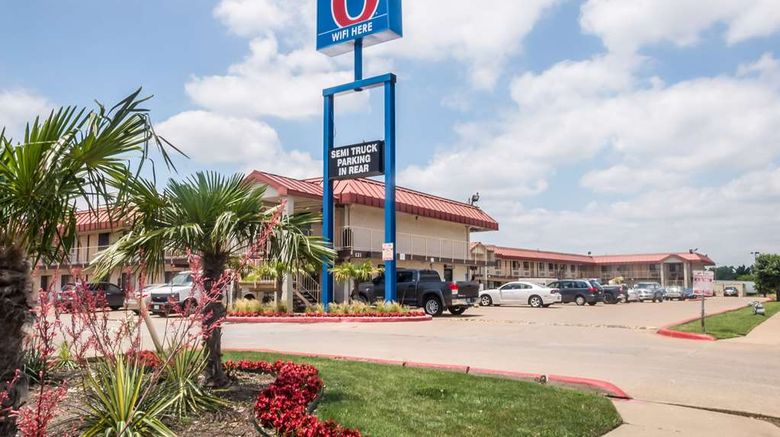<b>Motel 6 Mesquite Exterior</b>. Images powered by <a href="https://iceportal.shijigroup.com/" title="IcePortal" target="_blank">IcePortal</a>.