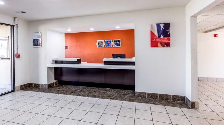 <b>Motel 6 Troy Lobby</b>. Images powered by <a href="https://iceportal.shijigroup.com/" title="IcePortal" target="_blank">IcePortal</a>.