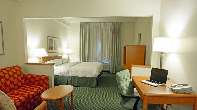 <b>Motel 6 Indianapolis/Anderson Room</b>. Images powered by <a href="https://iceportal.shijigroup.com/" title="IcePortal" target="_blank">IcePortal</a>.