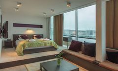 First Hotel G