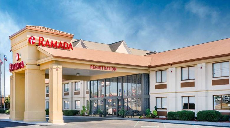 Ramada Tuscaloosa Exterior. Images powered by <a href="http://web.iceportal.com" target="_blank" rel="noopener">Ice Portal</a>.