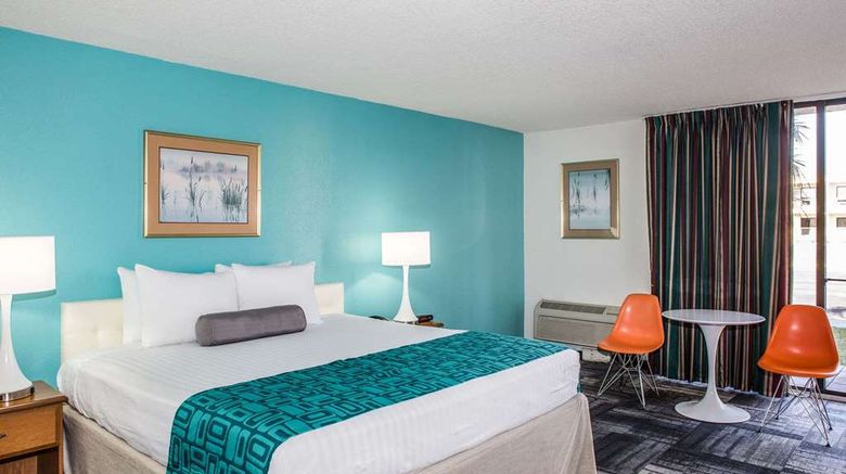<b>Howard Johnson Inn Winter Haven Room</b>. Images powered by <a href="https://iceportal.shijigroup.com/" title="IcePortal" target="_blank">IcePortal</a>.