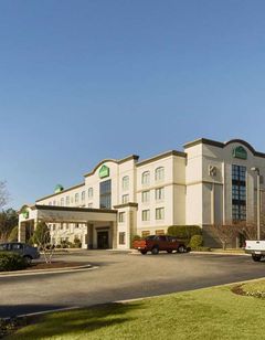 Wingate by Wyndham Fort Bragg