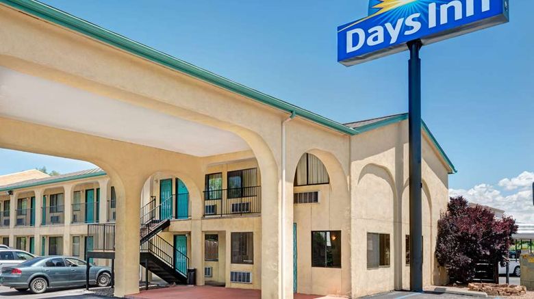 Days Inn Espanola Exterior. Images powered by <a href="https://iceportal.shijigroup.com" target="_blank" rel="noopener">Ice Portal</a>.