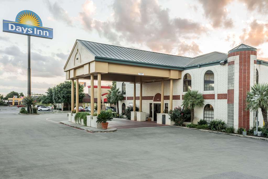 Page 3 Find Hotels Near Comfort Suites of New Braunfels New