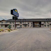 Days Inn & Suites Lolo