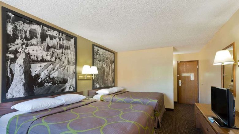 <b>Super 8 Richfield Suite</b>. Images powered by <a href="https://iceportal.shijigroup.com/" title="IcePortal" target="_blank">IcePortal</a>.