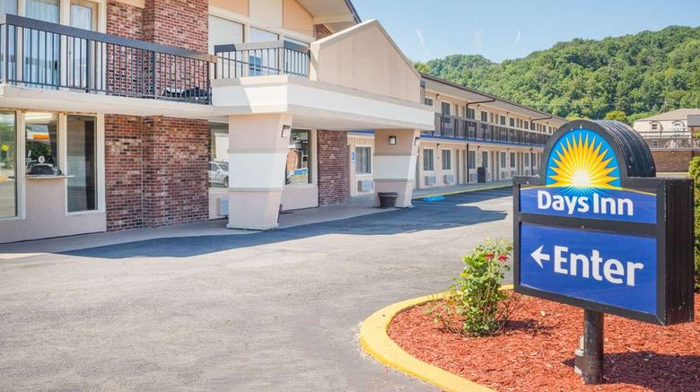Days Inn Paintsville Exterior. Images powered by <a href="https://iceportal.shijigroup.com" target="_blank" rel="noopener">Ice Portal</a>.