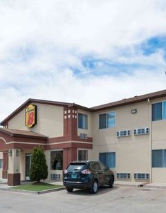 Super 8 Bernalillo