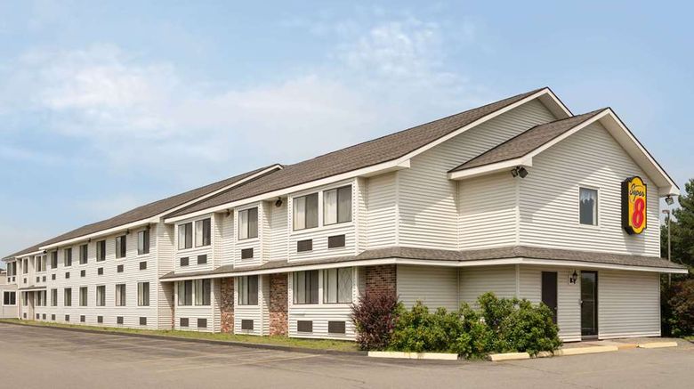 Super 8 Portland/Westbrook Area Exterior. Images powered by <a href="https://iceportal.shijigroup.com" target="_blank" rel="noopener">Ice Portal</a>.