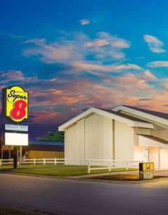 Super 8 Nevada