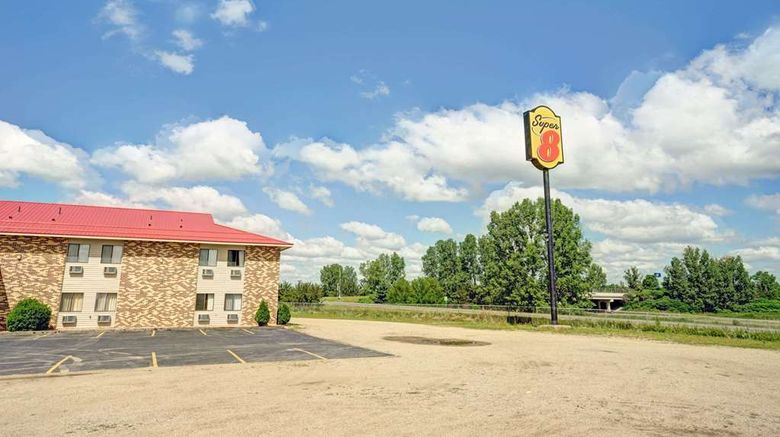 Super 8 Melrose- Tourist Class Melrose, MN Hotels- GDS Reservation Codes:  Travel Weekly
