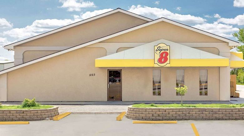 Super 8 Norfolk Exterior. Images powered by <a href="https://iceportal.shijigroup.com" target="_blank" rel="noopener">Ice Portal</a>.