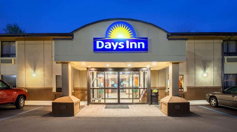 Days Inn Iselin - Woodbridge Exterior. Images powered by <a href="https://iceportal.shijigroup.com" target="_blank" rel="noopener">Ice Portal</a>.