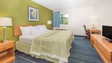 Days Inn & Suites Bridgeport Room