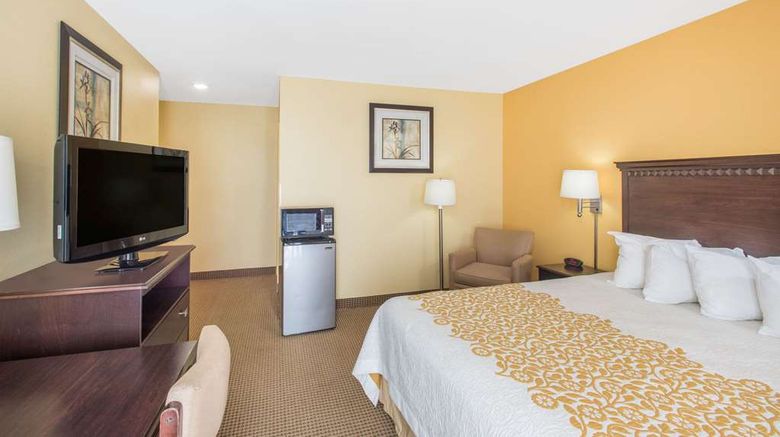 <b>Days Inn Colchester/Burlington Room</b>. Images powered by <a href="https://iceportal.shijigroup.com/" title="IcePortal" target="_blank">IcePortal</a>.