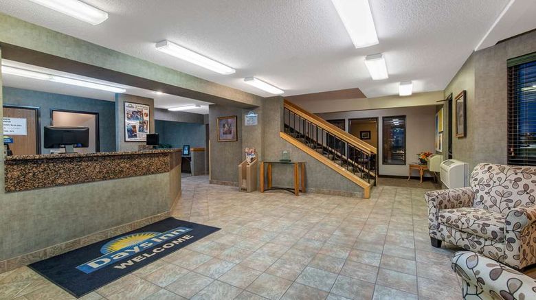 <b>Days Inn Mitchell Lobby</b>. Images powered by <a href="https://iceportal.shijigroup.com/" title="IcePortal" target="_blank">IcePortal</a>.