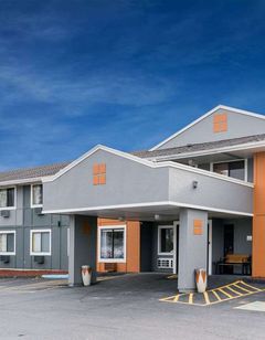 Super 8 Rochester Mayo Clinic Area