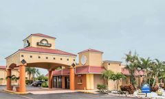 Days Inn by Wyndham Fort Myers