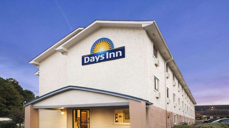 Days Inn Greenwood SC Exterior. Images powered by <a href="https://iceportal.shijigroup.com" target="_blank" rel="noopener">Ice Portal</a>.