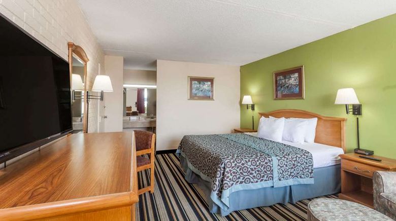 <b>Days Inn Jackson Room</b>. Images powered by <a href="https://iceportal.shijigroup.com/" title="IcePortal" target="_blank">IcePortal</a>.