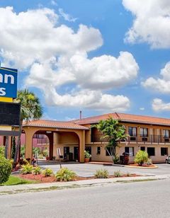 Days Inn & Suites Orlando/UCF Area