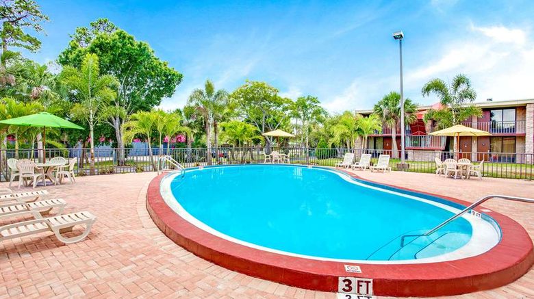 <b>Days Inn Bradenton - Near the Gulf Pool</b>. Images powered by <a href="https://iceportal.shijigroup.com/" title="IcePortal" target="_blank">IcePortal</a>.