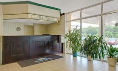 Days Inn Alexandria South