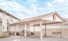 Super 8 Kenora