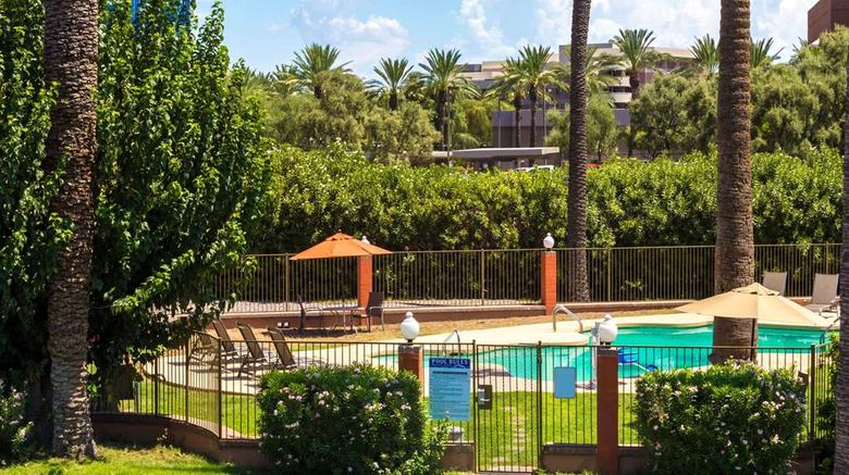 <b>Howard Johnson Phoenix Arpt/Dtwn Area Pool</b>. Images powered by <a href="https://iceportal.shijigroup.com/" title="IcePortal" target="_blank">IcePortal</a>.