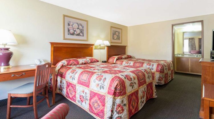 Knights Inn Martinsburg Room