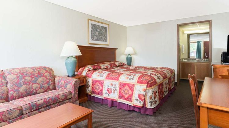Knights Inn Martinsburg Room