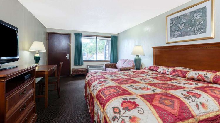 Knights Inn Martinsburg Room