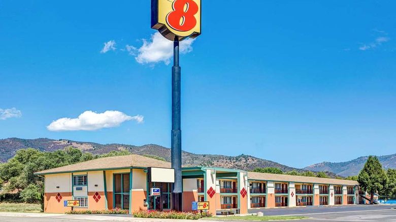 Super 8 Yreka Exterior. Images powered by <a href="https://iceportal.shijigroup.com" target="_blank" rel="noopener">Ice Portal</a>.